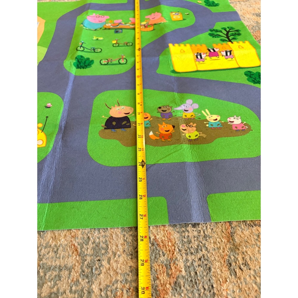 Peppa Pig Felt Play Mat with Car and Figures Kids Toy Set - Picture 6 of 9